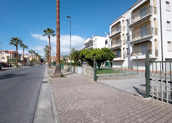 Babyaccommodation Family Comfort Iii Pietra Ligure