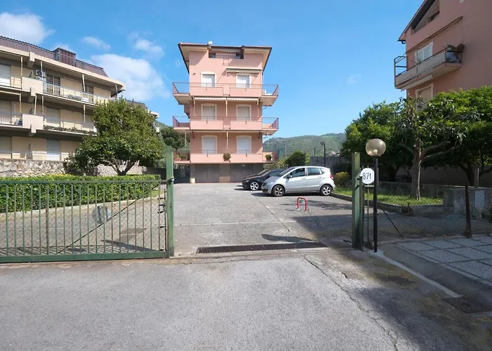 Babyaccommodation Family Comfort Iii * Pietra Ligure